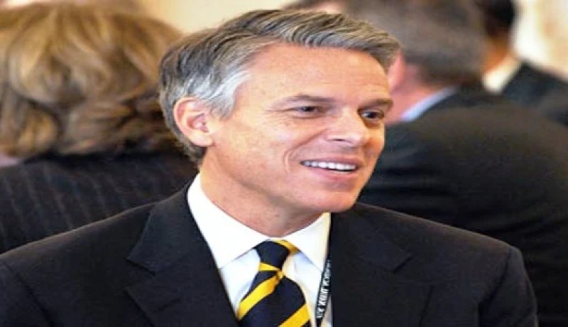 منافس أوباما جون هانتسمان‮ ‬ينسحب رسميا من سباق الانتخابات الرئاسية‮  ‬بأمريكا