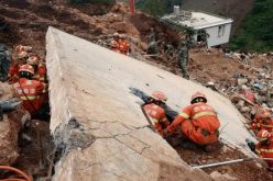 هلاك 4 أشخاص وفقدان آخرين إثر إنهيار أرضي في الصين