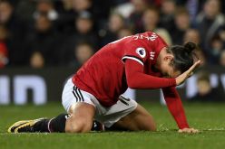 إبراهيموفيتش يغيب شهرا بسبب الإصابة 