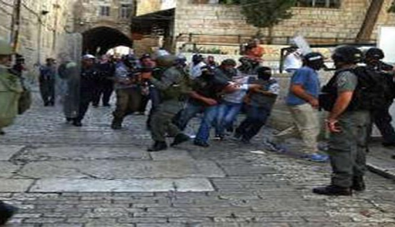 اشتباكات جديدة بين فلسطينيين والشرطة الإسرائيلية في المسجد الأقصى