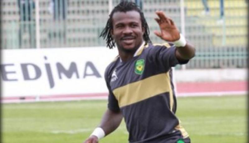 اللاعب النيجيري إيفوسا يغادر شباب قسنطينة بسبب خلافات مالية