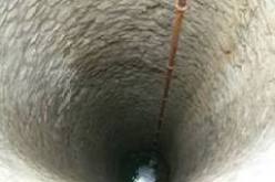 تبديـد 40 مليار سنتيم لإنجاز آبار جافّـة فـي معسكـر