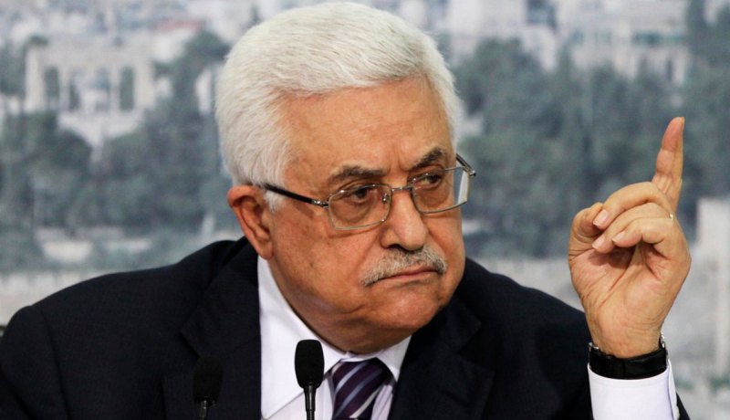 عباس يدعو الفلسطنيين للتظاهر ضد “مايك بانس”