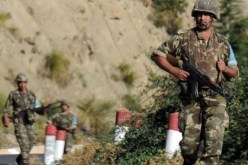 الجيش يسترجع رشاشين ثقيلين وقاعدة إطلاق الصواريخ بتمنراست 