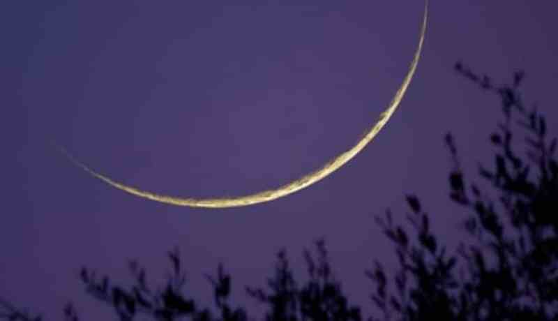 عُمان تخالف كل البلدان العربية والإسلامية وتعلن الثلاثاء أول أيام رمضان