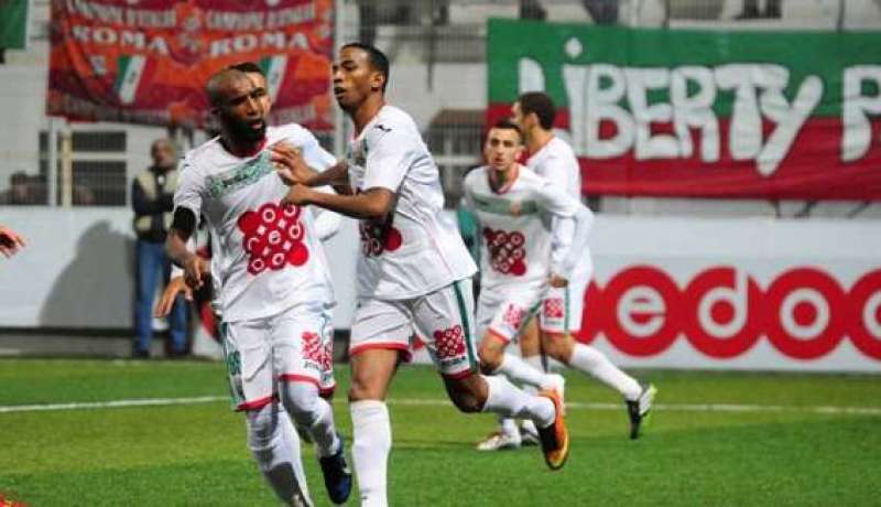 مولودية الجزائر تتوج بكأس السوبر