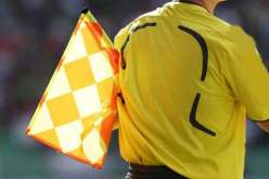 طاقم تحكيم مغربي لإدارة المباراة الودية للمنتخب الجزائري ضد نظيره الغابوني