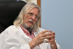 الطبيب الفرنسي ديدييه راوولت: كورونا كوفيد 19 على وشك الإنتهاء ولا وجود لعدوى ثانية