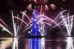 صحيفة وول ستريت جورنال الأمريكية تصنف أجمل أشجار الميلاد حول العالم لهذا العام