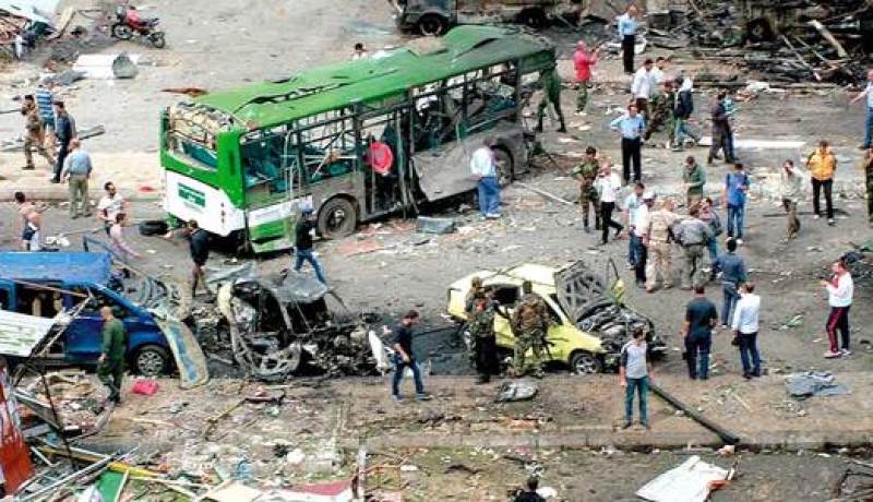 مقتل 3 أشخاص في تفجير مزدوج بالقرب من محطة حافلات بأندونيسيا