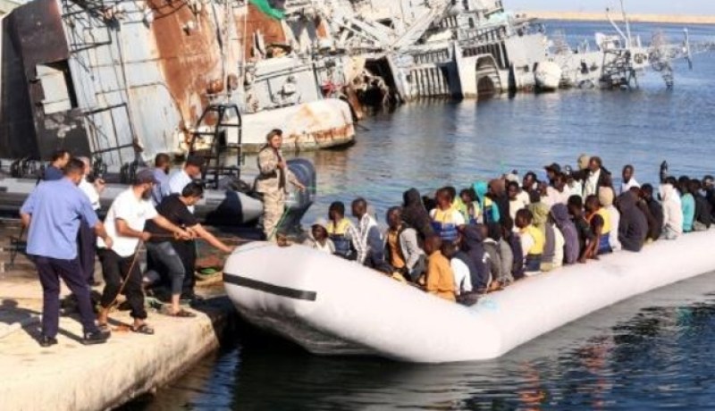 إنقاذ أكثر من 200 مهاجر غير شرعي بالسواحل الليبية