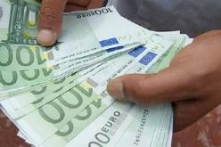 التصريح بالعملة الصعبة التي تساوي قيمتها أو تتجاوز 1000 يورو