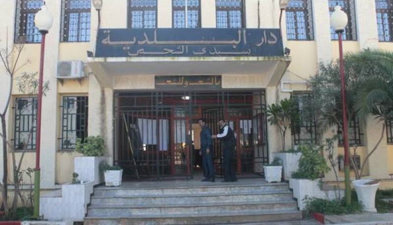 مير بلدية سيدي الشحمي السابق رهن الحبس في قضايا فساد بوهران
