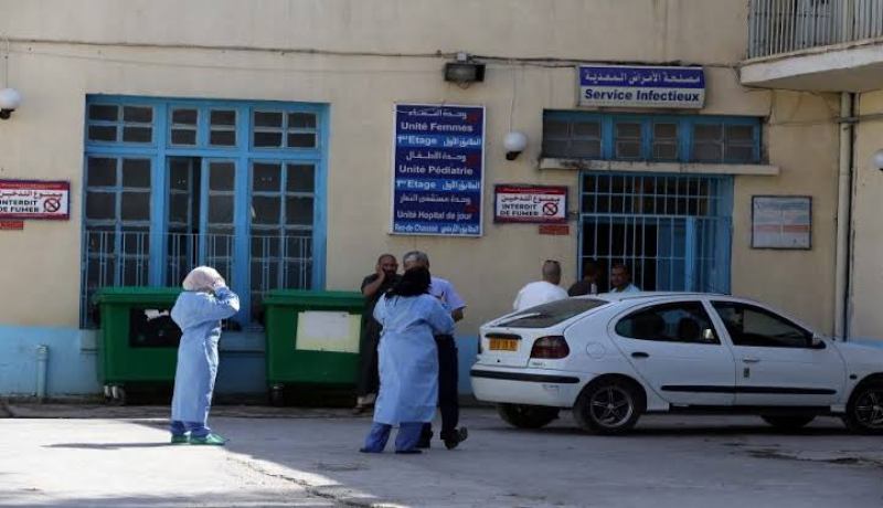 تسريح 38 مريضا بعد شفائهم من فيروس كورونا بالبويرة