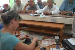 بومزار: سحب 374 مليار من بريد الجزائر مؤخرا