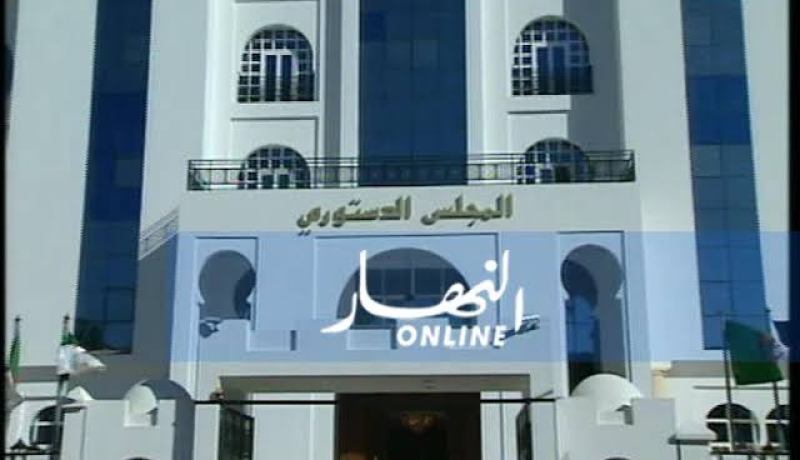 رئيس المجلس الدستوري يعقد جلسة عمل مع الخبير الدستوري الفرنسي دومنيك روسو