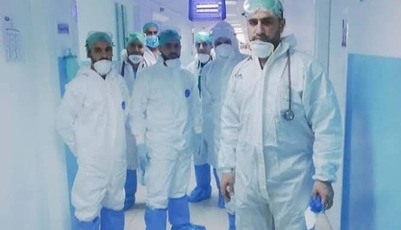 بالفيديو.. عمال السلك الطبي وشبه الطبي يعايدون الجزائريين