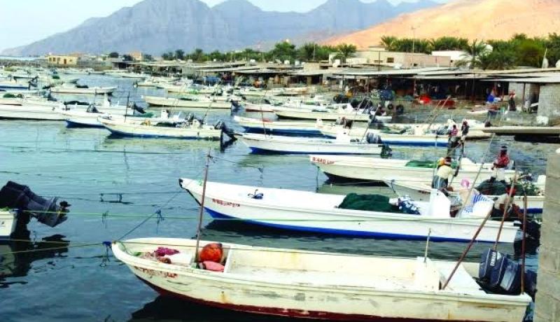 والي وهران يمنع دخول قوارب النزهة إلى البحر