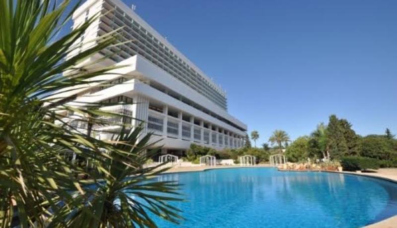 العمري.. تخفيضات تصل إلى 50 بالمائة بالفنادق والمركبات السياحية