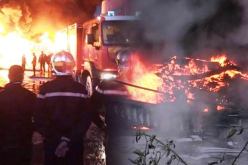 حريق مهول يلتهم مصنع البلاستيك في البليدة