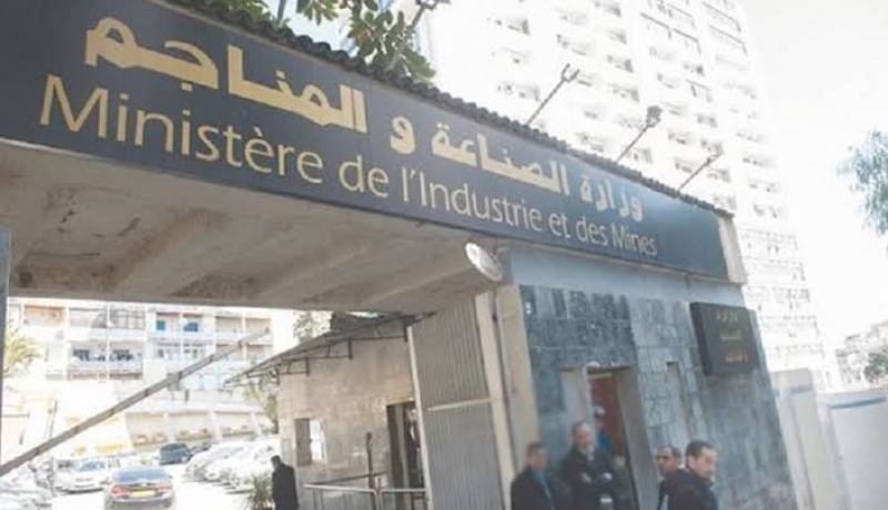 الأمين العام لوزارة الصناعة: الوزارة اتخذت إجراءات عملية وميدانية لمواجهة فيروس كورونا