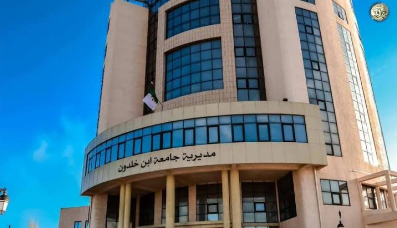 جامعة تيارت تشرع في مناقشة مذكرات تخرج الطلبة