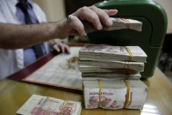 وزير المالية: مشكل السيولة المالية ظرفي والوضع يتجه نحو الإستقرار