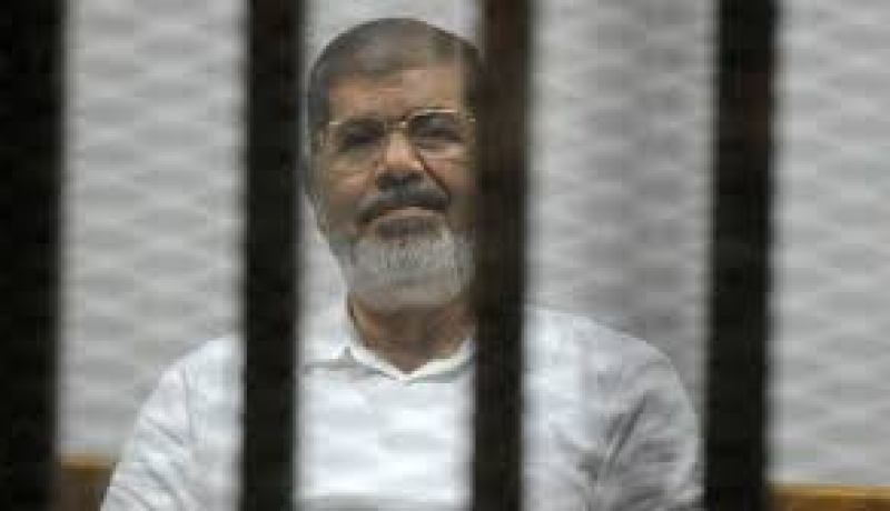 دفاع مرسي يطعن في حكمه القاضي بالإعدام والمؤبد