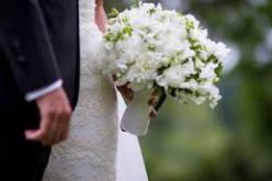 شاهد .. عروس تستفز الفتيات بهدية عريسها