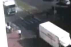 10 جرحى في انفجار في حافلة في تل ابيب