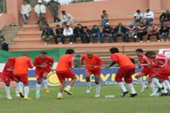 مدرب المنتخب الغامبي  يؤكد حرصه على دراسة طريقة لعب المنتخب الجزائري