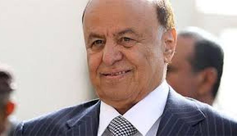 رئيس الحكومة اليمنية خالد بحاح يقدم استقالة حكومته للرئيس هادي