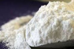 وزارة التجارة تدعو الى تجنب اقتناء و استهلاك حليب الغبرة “لولي”