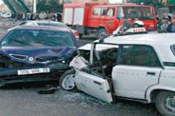 4 قتلى و 6 جرحى في حادث مرور بغليزان