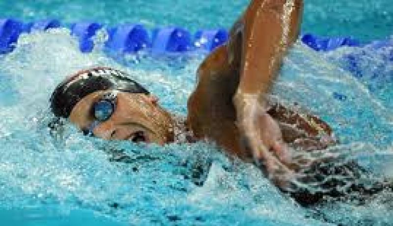 تأهل السباح الجزائري أسامة سحنون الى نهائي 50م سباحة حرة