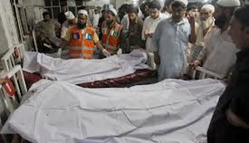 مقتل12شخص قتيلا على الأقل في انفجار سيارة مفخخة قرب بيشاور