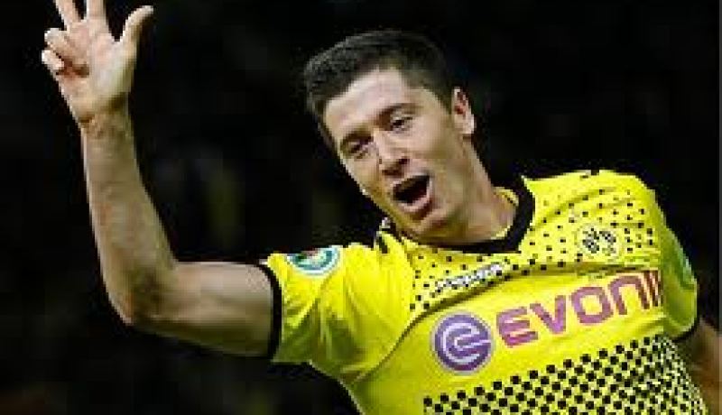 ليفاندوفسكي سيحترم عقده مع بوروسيا دورتموند