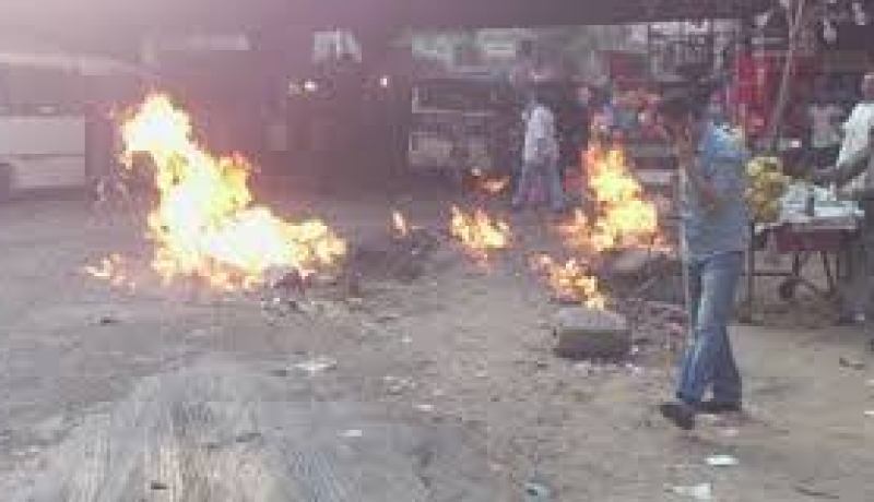 اصابة 3 اشخاص بحروق و جروح في حريق مهول بأنبوب كبير للغاز الطبيعي