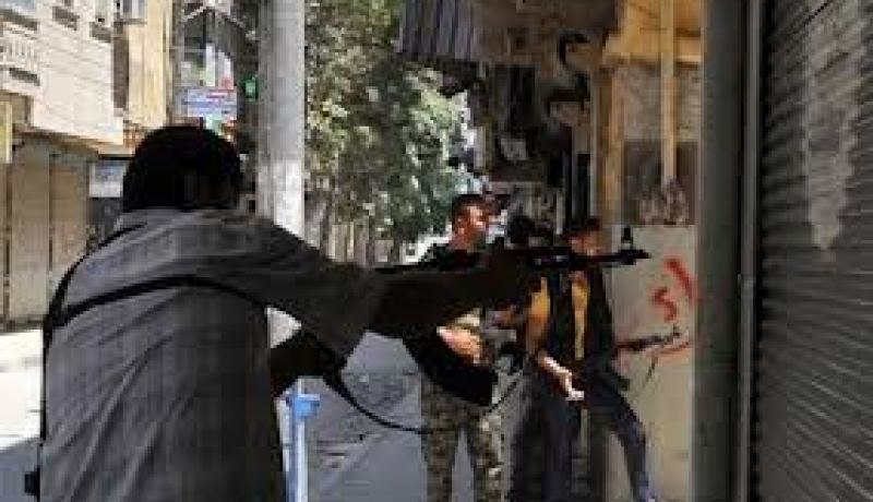 معارك عنيفة بين قوات الأسد والمعارضين المسلحين في دمشق