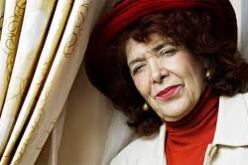 هولند يكرم الكاتبة الراحلة اسيا جبار