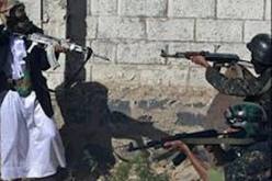 مصرع اثنين من القاعدة وإصابة 4 أشخاص في إشتباكات بين القاعدة ورجال القبائل باليمن