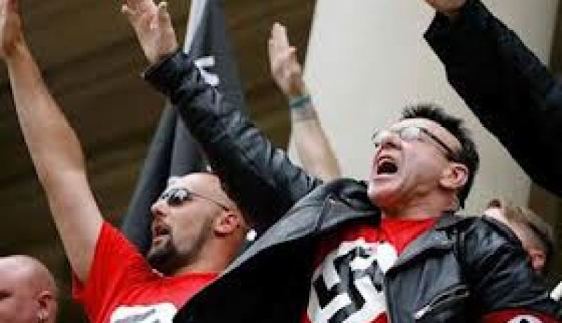 بدء محاكمة 26 رجلا في ألمانيا بتهمة تشكيل تنظيم للنازيين الجدد