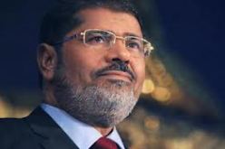 لرئيس المصري يلتقي الجمعية التاسيسية للدستور ومئات الالاف من الاسلاميين في تظاهرات لدعمه