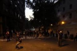 اشتباكات بين متظاهرين سلفيين وقوات الامن امام مدينة الانتاج الاعلامي في القاهرة