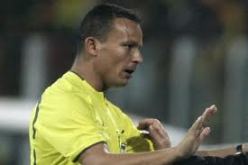 الأهلي المصري يبدي ارتياحه لحكام النهائي