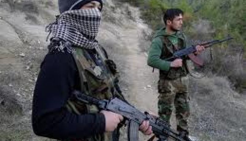الجيش السوري الحر يستولى على رتل عسكري تابع للنظام بريف الرقة