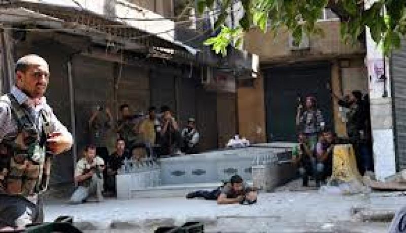 200 قتيل من قوات النظام والمعارضة في معركة مدرسة الشرطة في ريف حلب