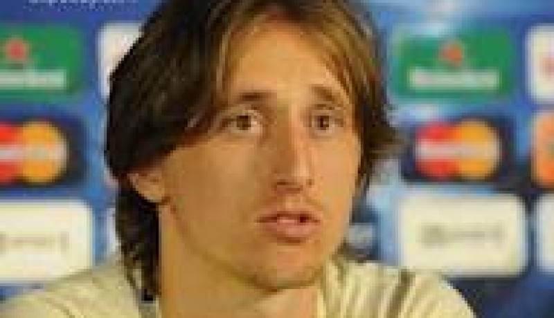 مودريتش يرفض الانتقال إلى تشيلسي الإنجليزي