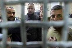 فلسطينيان معتقلان لدى إسرائيل يعلنان تعليق إضرابهما عن الطعام
