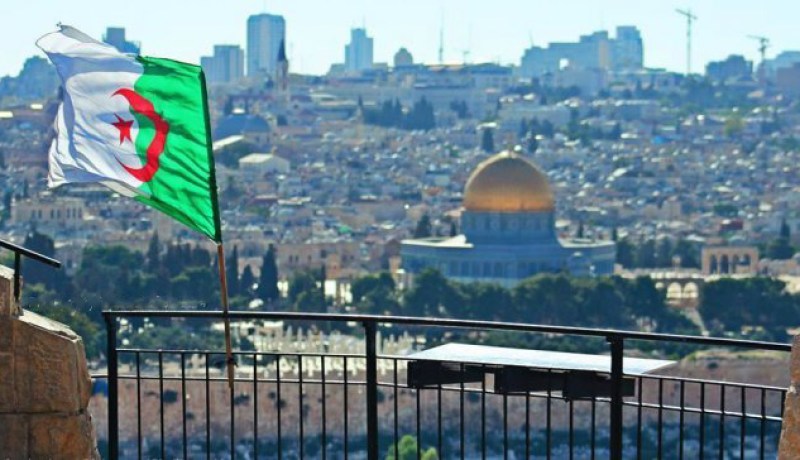 وزارة الشؤون الدينية تعلن عن إنشاء وقف قدسي في الجزائر مطلع 2016